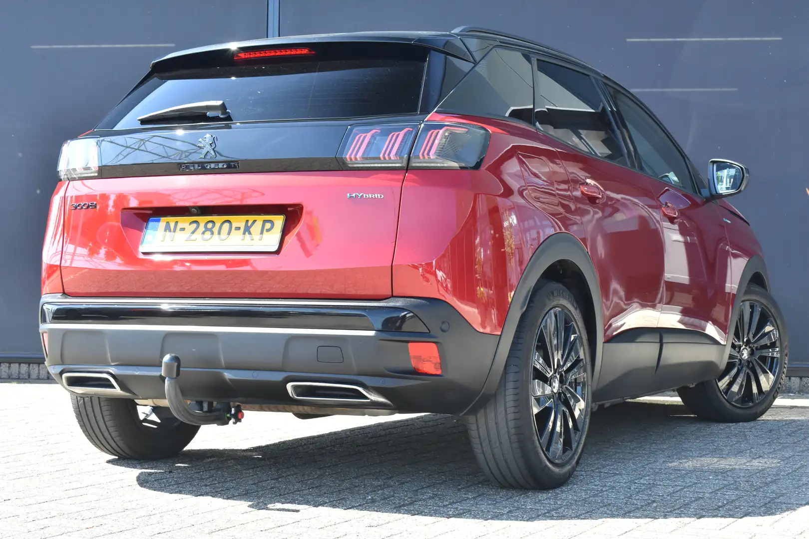 Peugeot 3008 1.6 HYbrid 225 GT Automaat | Leder | Afn. Trekhaak Rood - 2