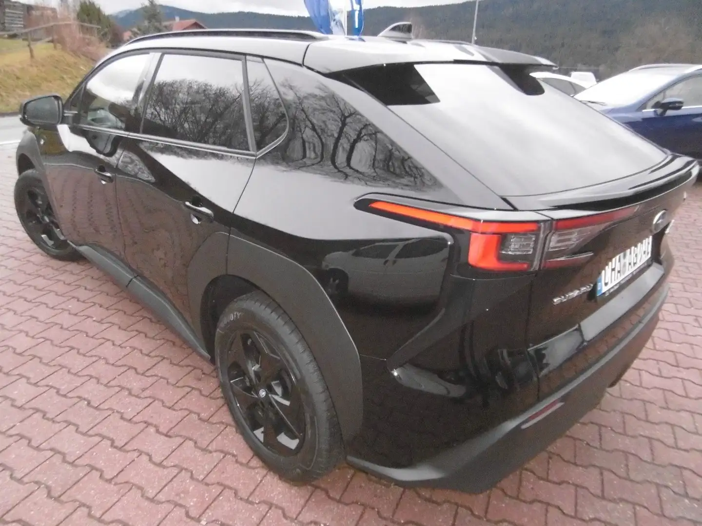 Subaru Solterra 71,4 kWh 150kW Platinum Fekete - 2