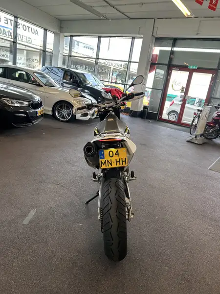 Husqvarna 701 Supermoto - foto 6