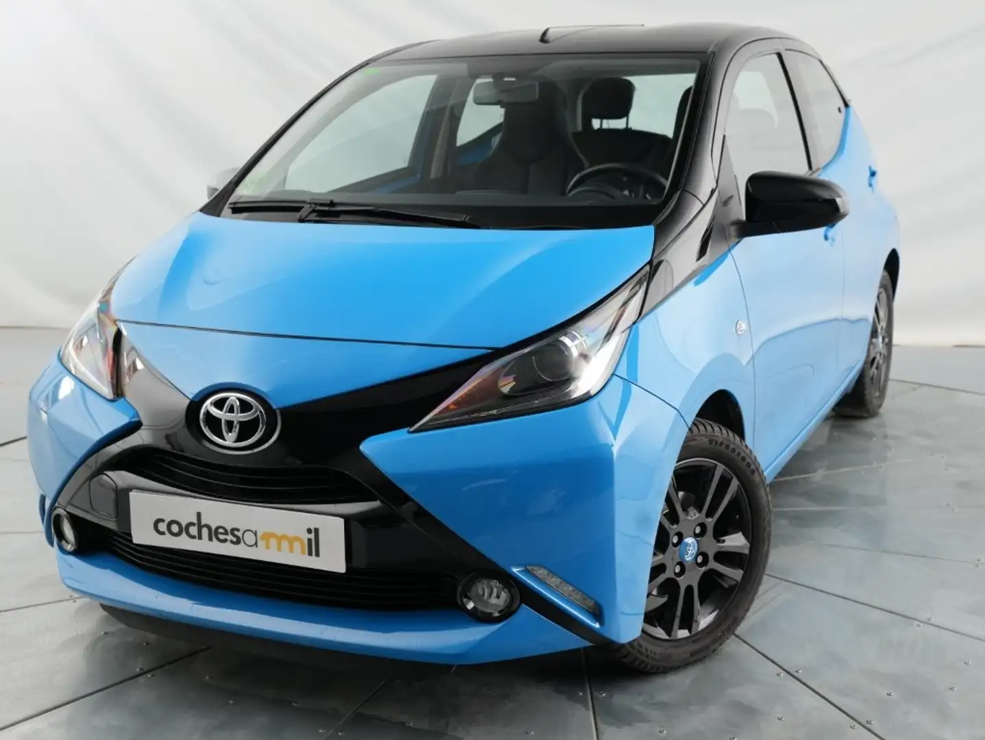 Toyota Aygo 1.0 VVT-i x-clusiv Azul - 1
