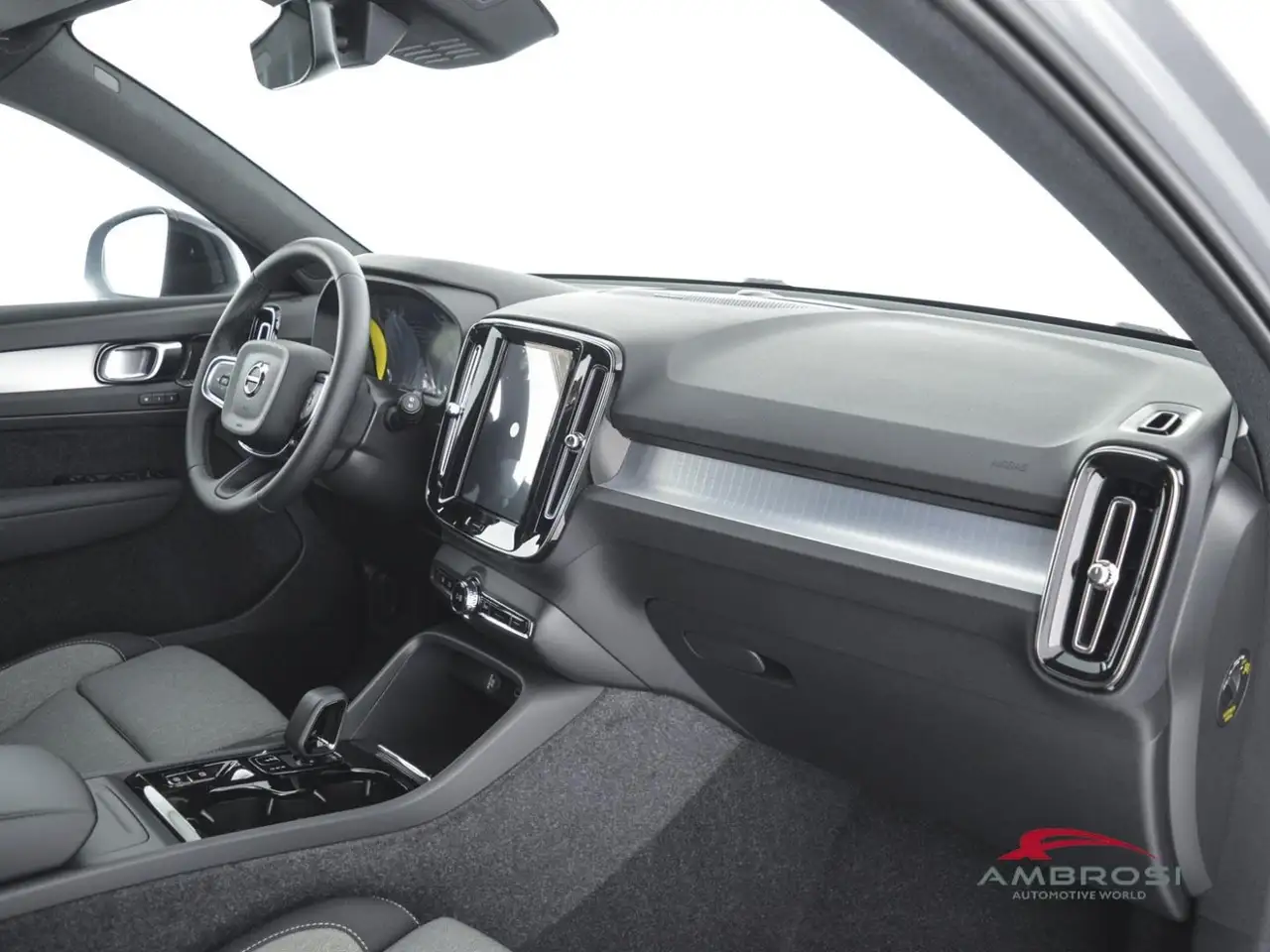 Volvo XC40 2026 — фото 12