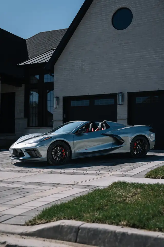Chevrolet Corvette снимка Chevrolet Corvette