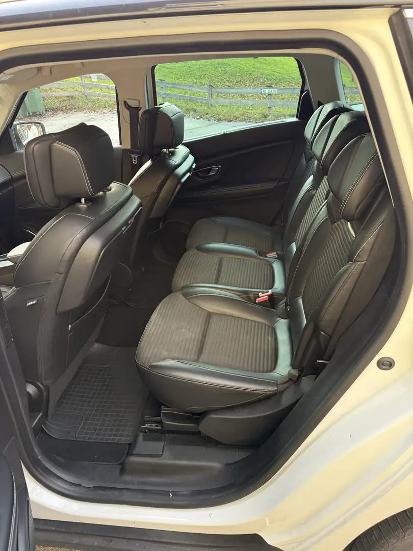 Renault Grand Scenic ENERGY dCi 160 EDC BOSE EDITION Weiß - 2
