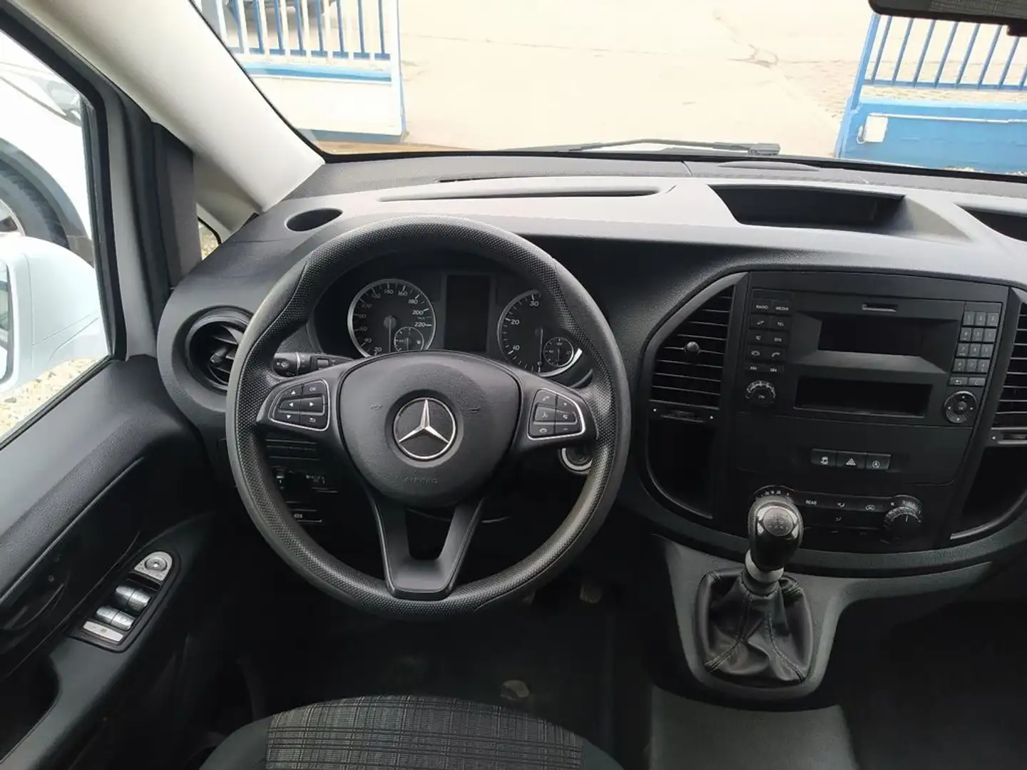 Mercedes-Benz Vito 2.2 114 CDI Tourer Base ExtraLong Bianco - 1