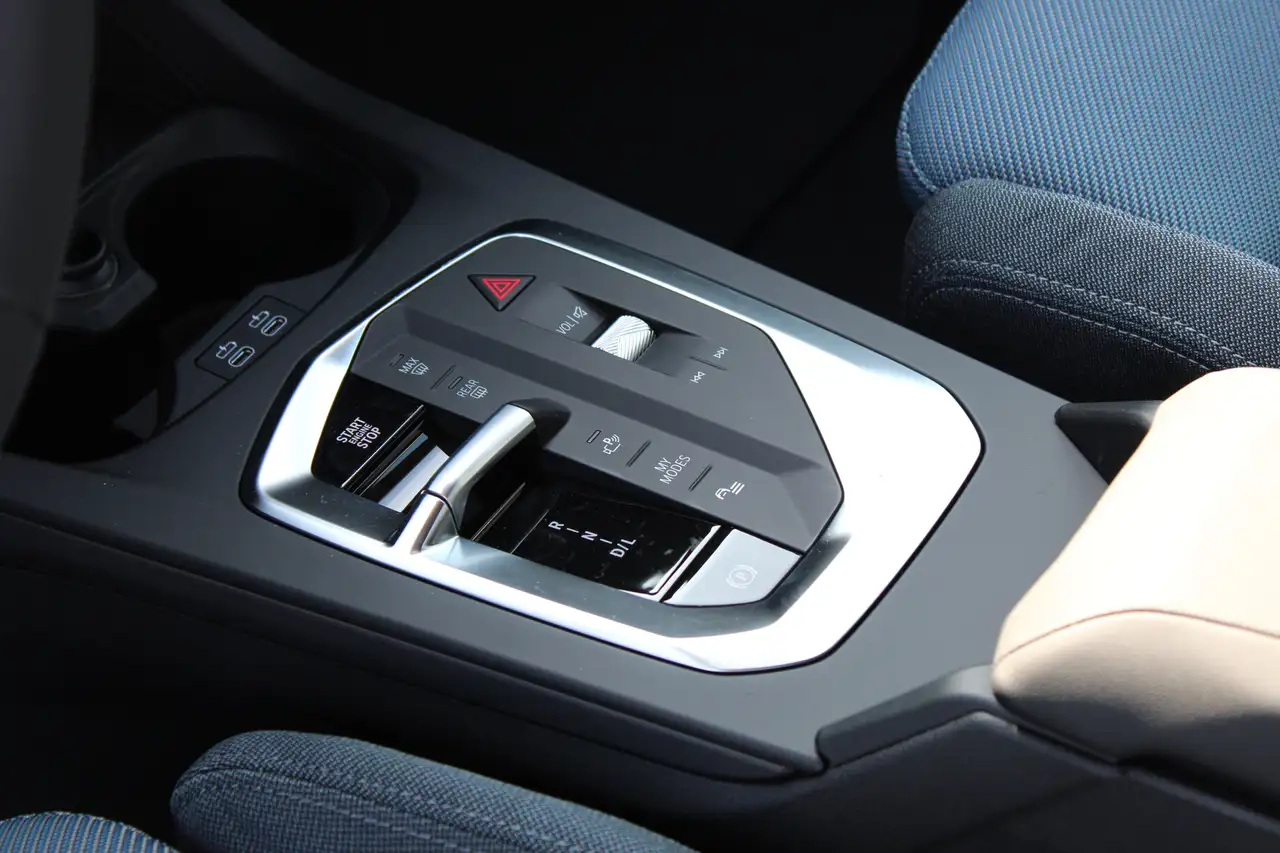 BMW 220 M Sport Design DAB Parkassistent Klimaaut. 9