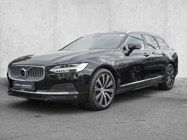 Volvo V90 view 2