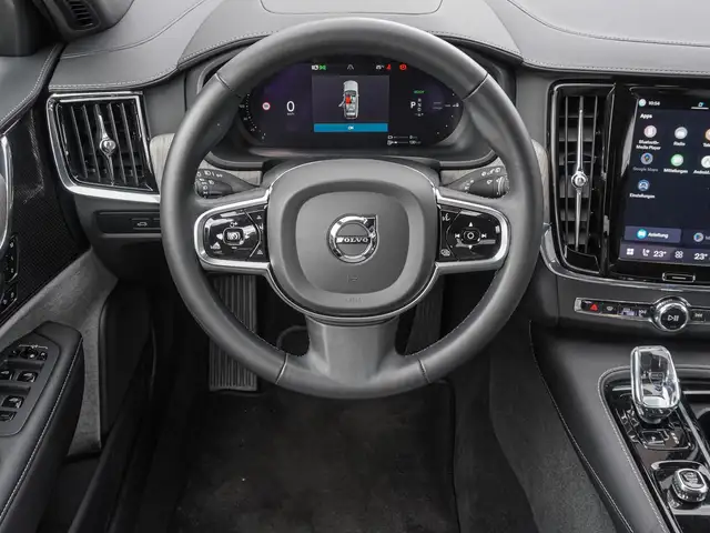 Volvo V90 view 11