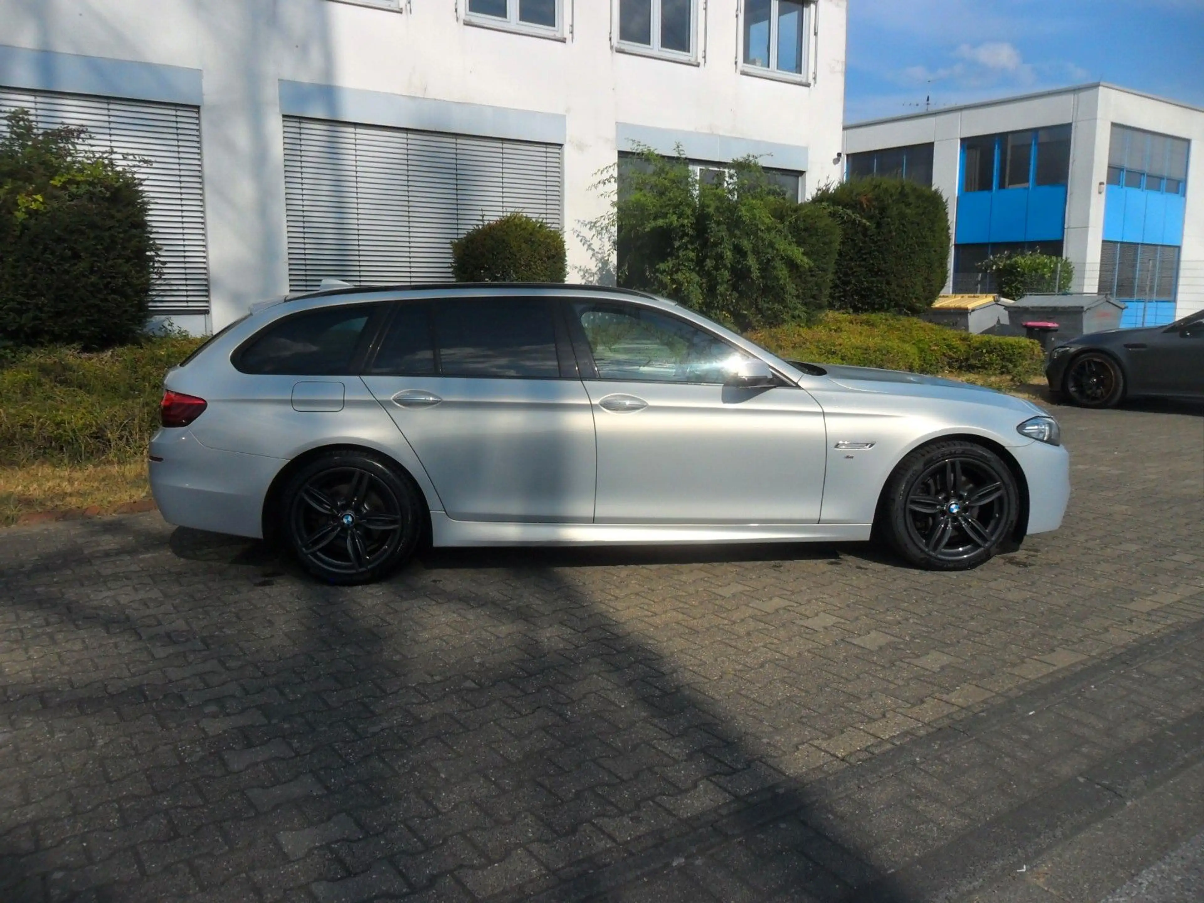 BMW 525 Touring xDrive*M-Sportpaket*Aut*Navi*Xenon* — photo 6