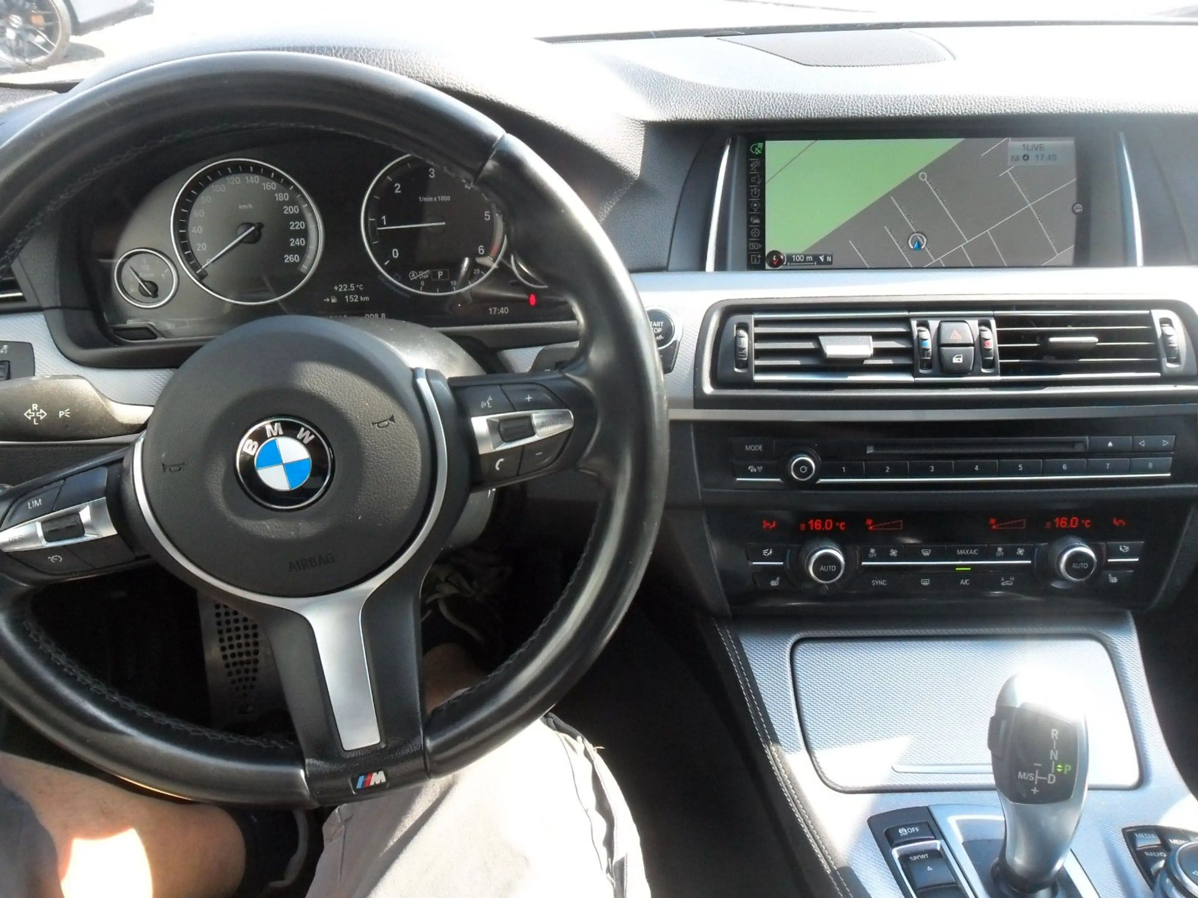 BMW 525 Touring xDrive*M-Sportpaket*Aut*Navi*Xenon* — photo 15