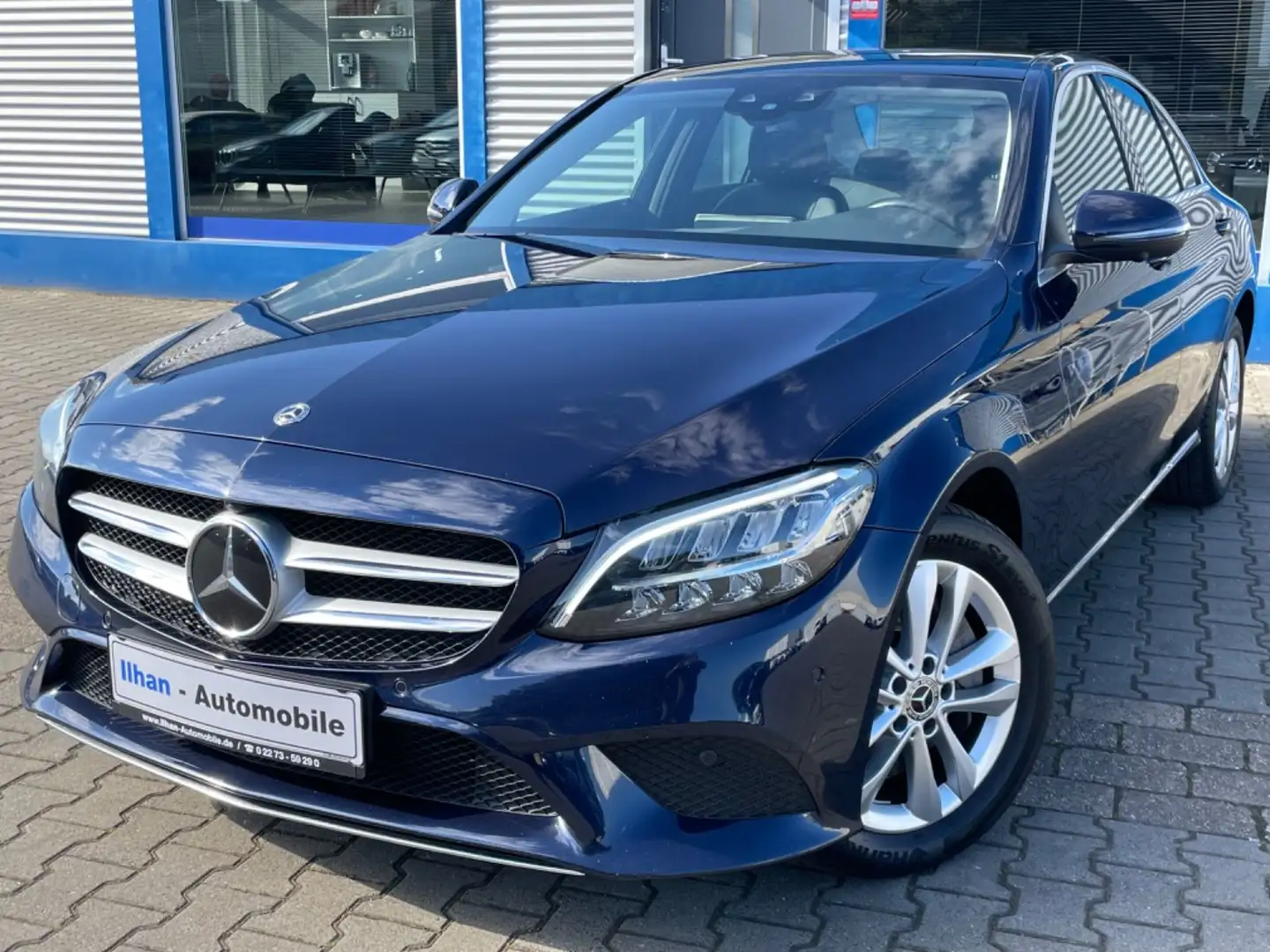 Mercedes-Benz C 300 e 4Matic Lim.*LED*PANO*TLEDER*NAV*RCAM*ACC Blau - 1