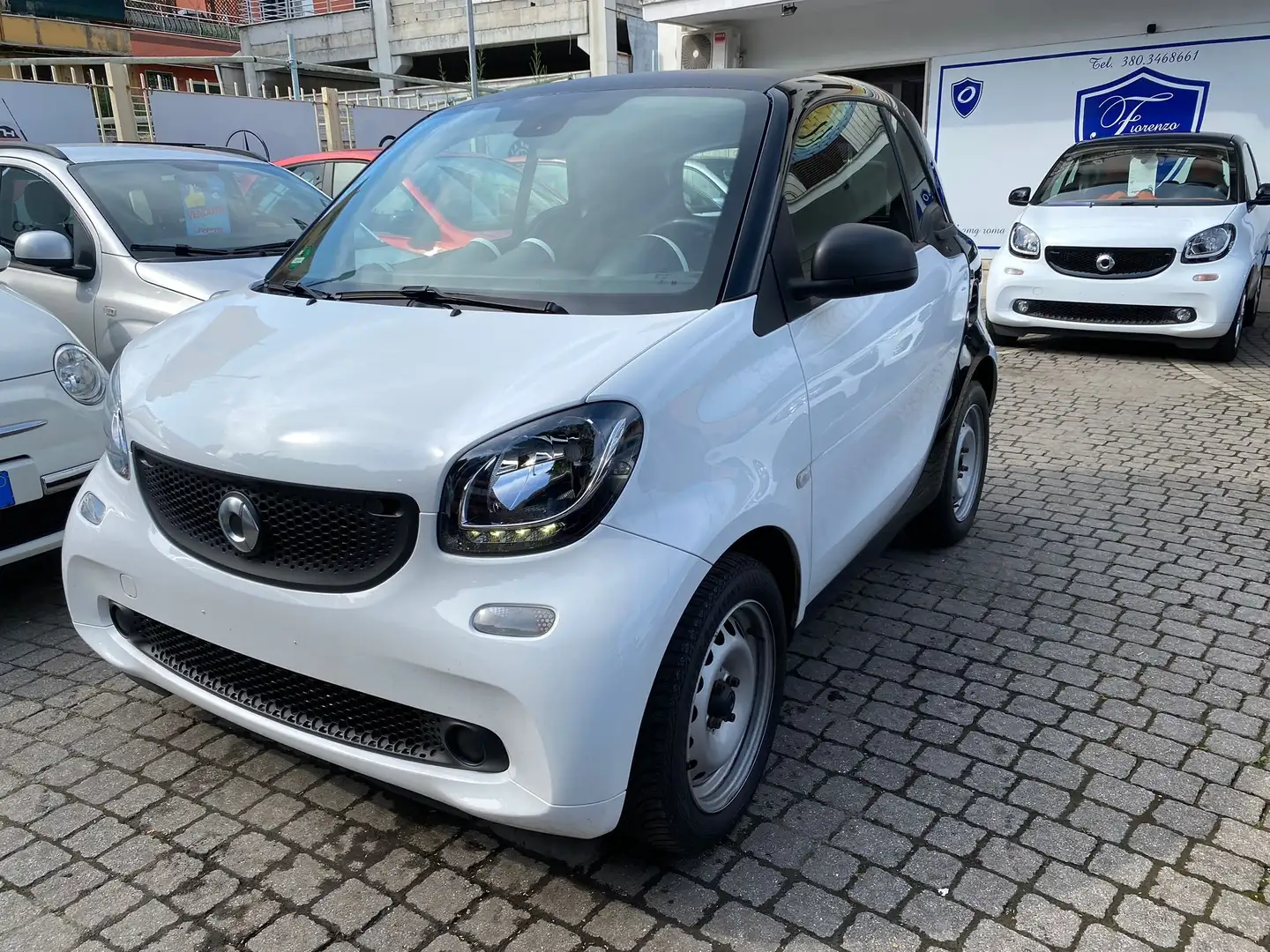 smart forTwo 1.0 Youngster 71cv twinamic Wit - 1
