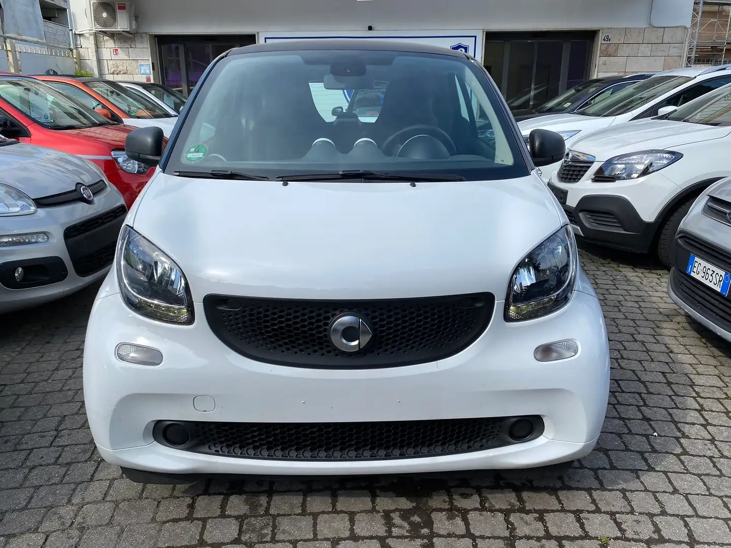 smart forTwo 1.0 Youngster 71cv twinamic Wit - 2