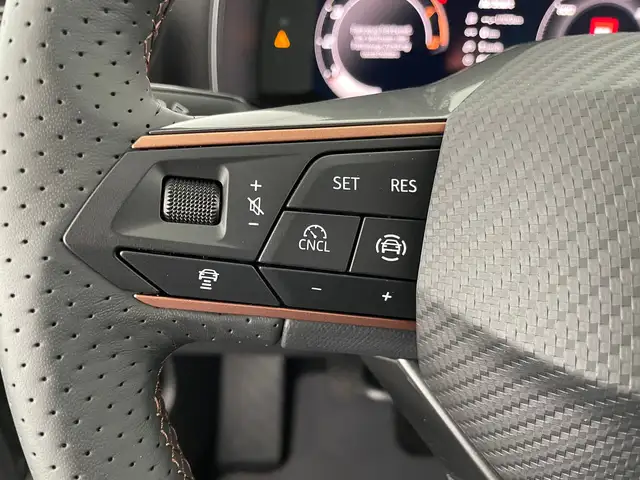 Cupra Leon view 14