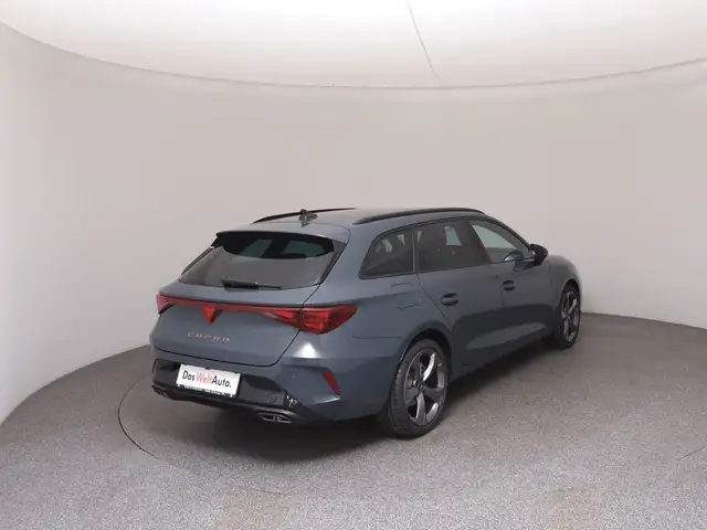 Cupra Leon view 4