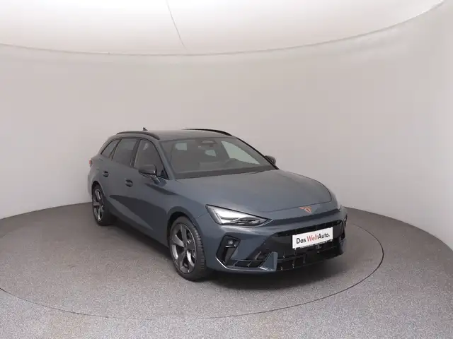 Cupra Leon view 2