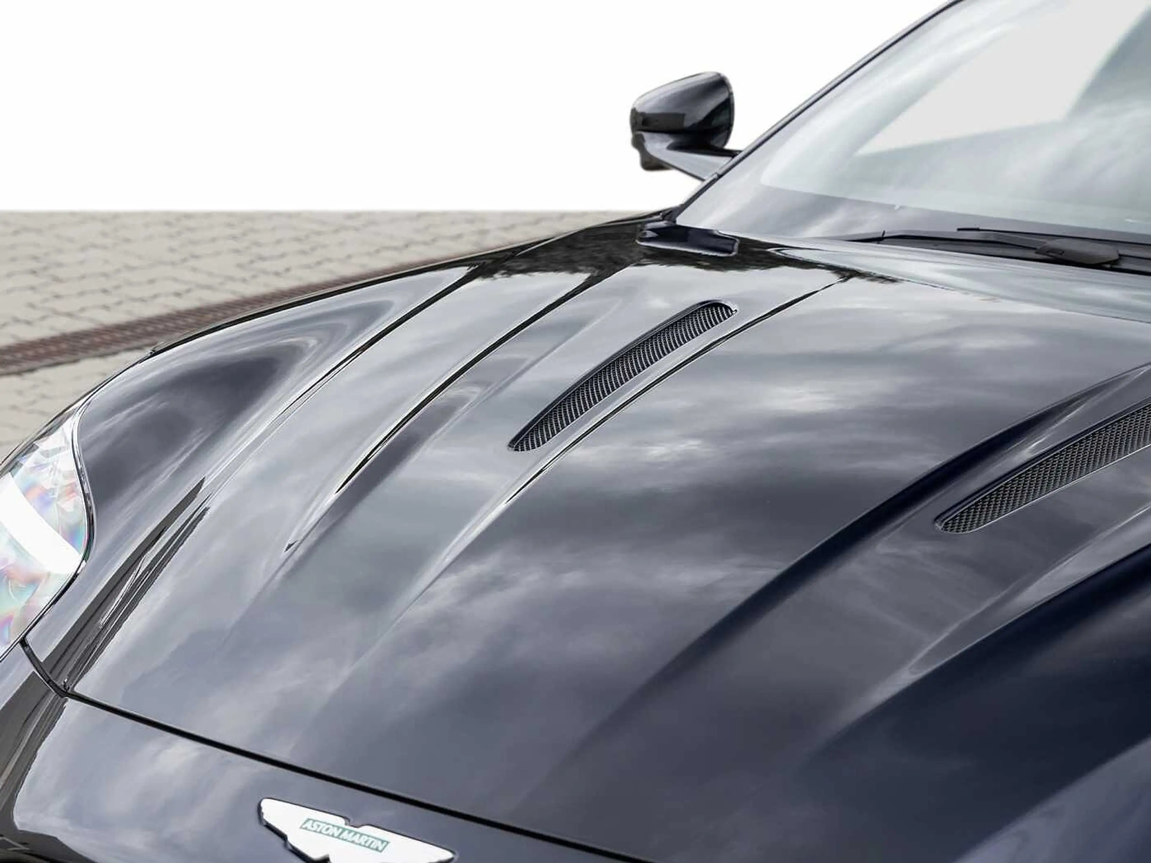 Aston Martin DB12 Coupe -Ultramarine Black- — photo 11
