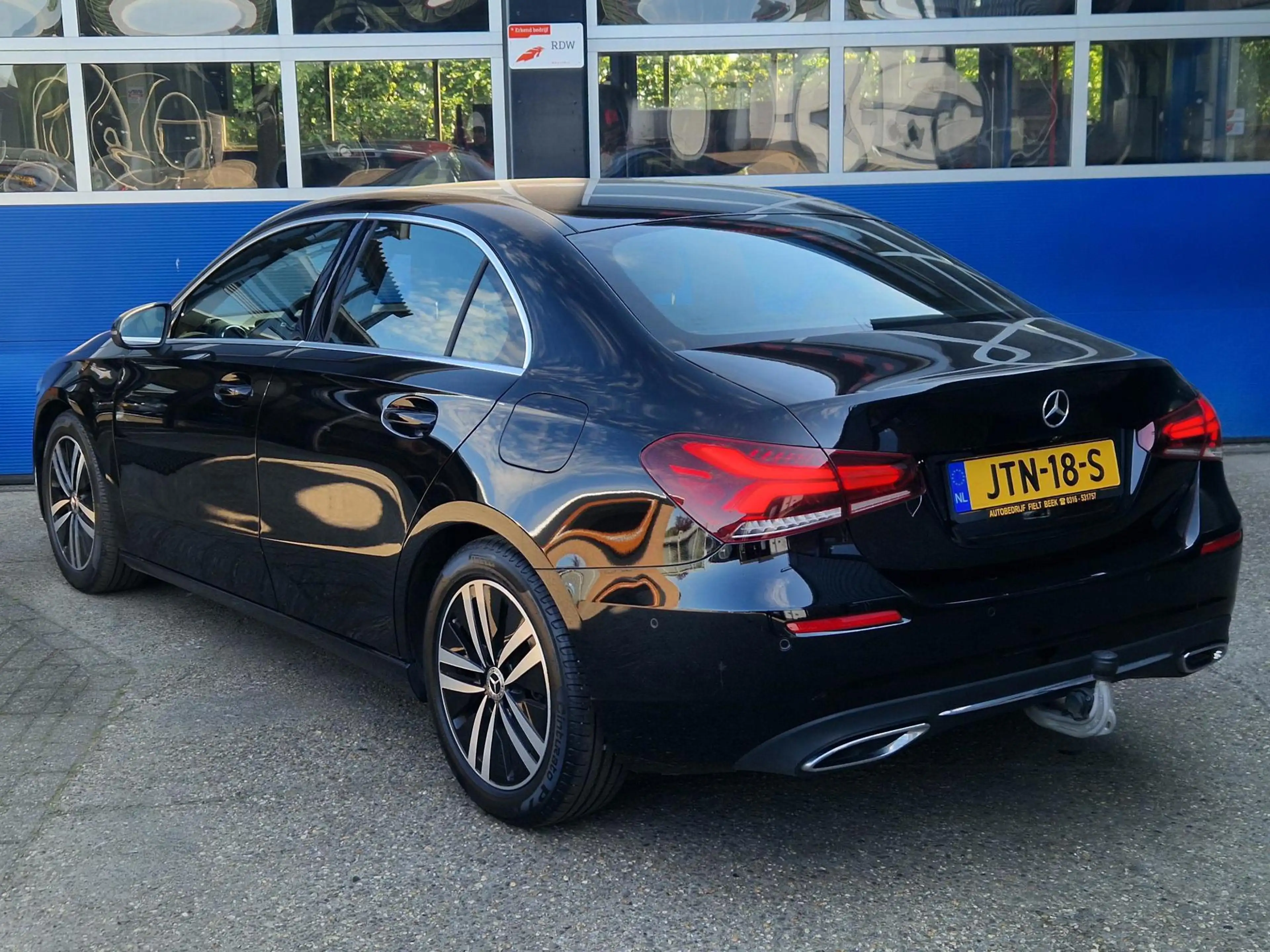 Mercedes-Benz A 200 Automaat / Wegklapbare trekhaak / Led verlichting — photo 11