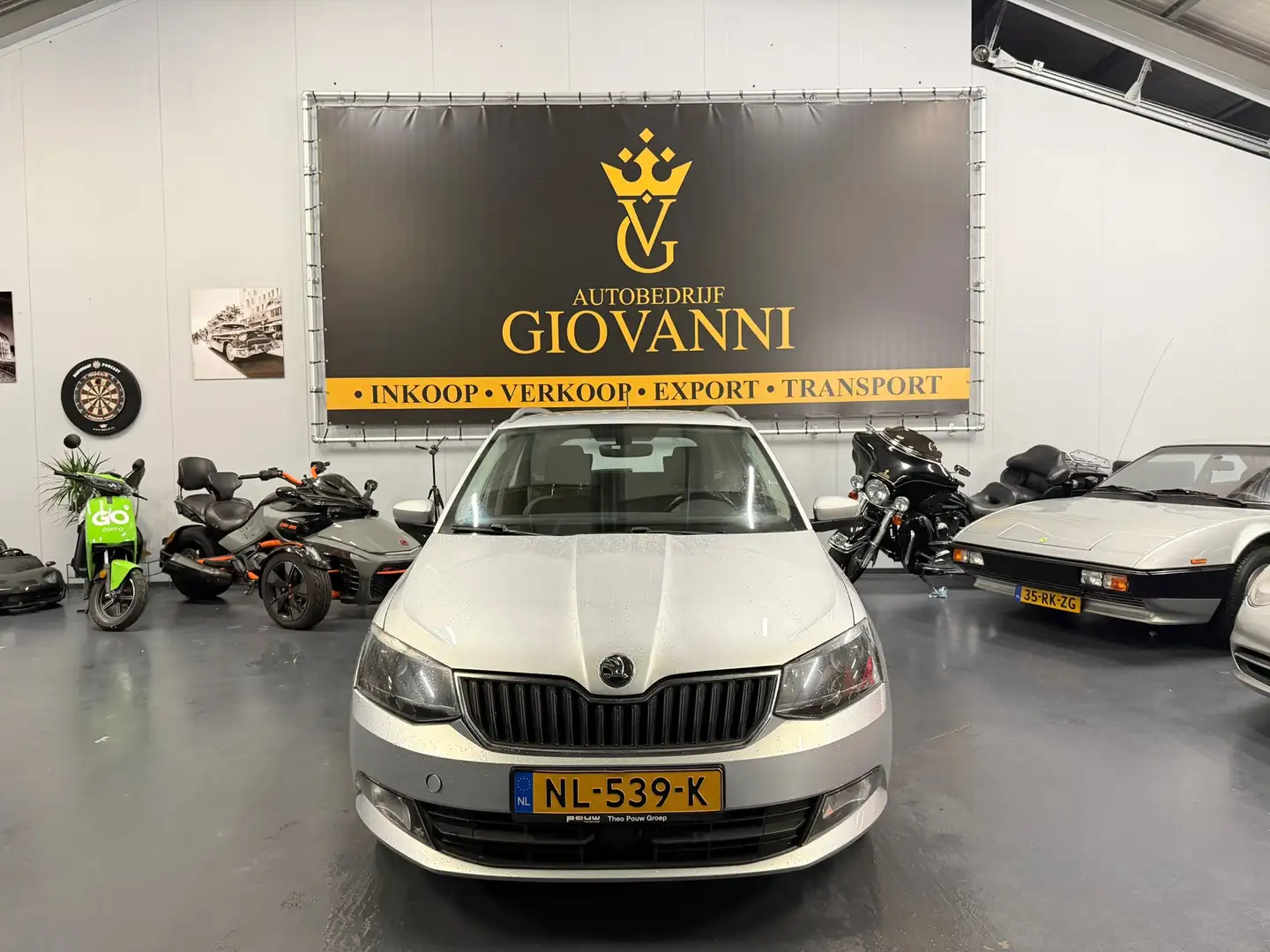 Skoda Fabia Combi 1.2 TSI Ambition Business inruil mogelijk Gris - 2
