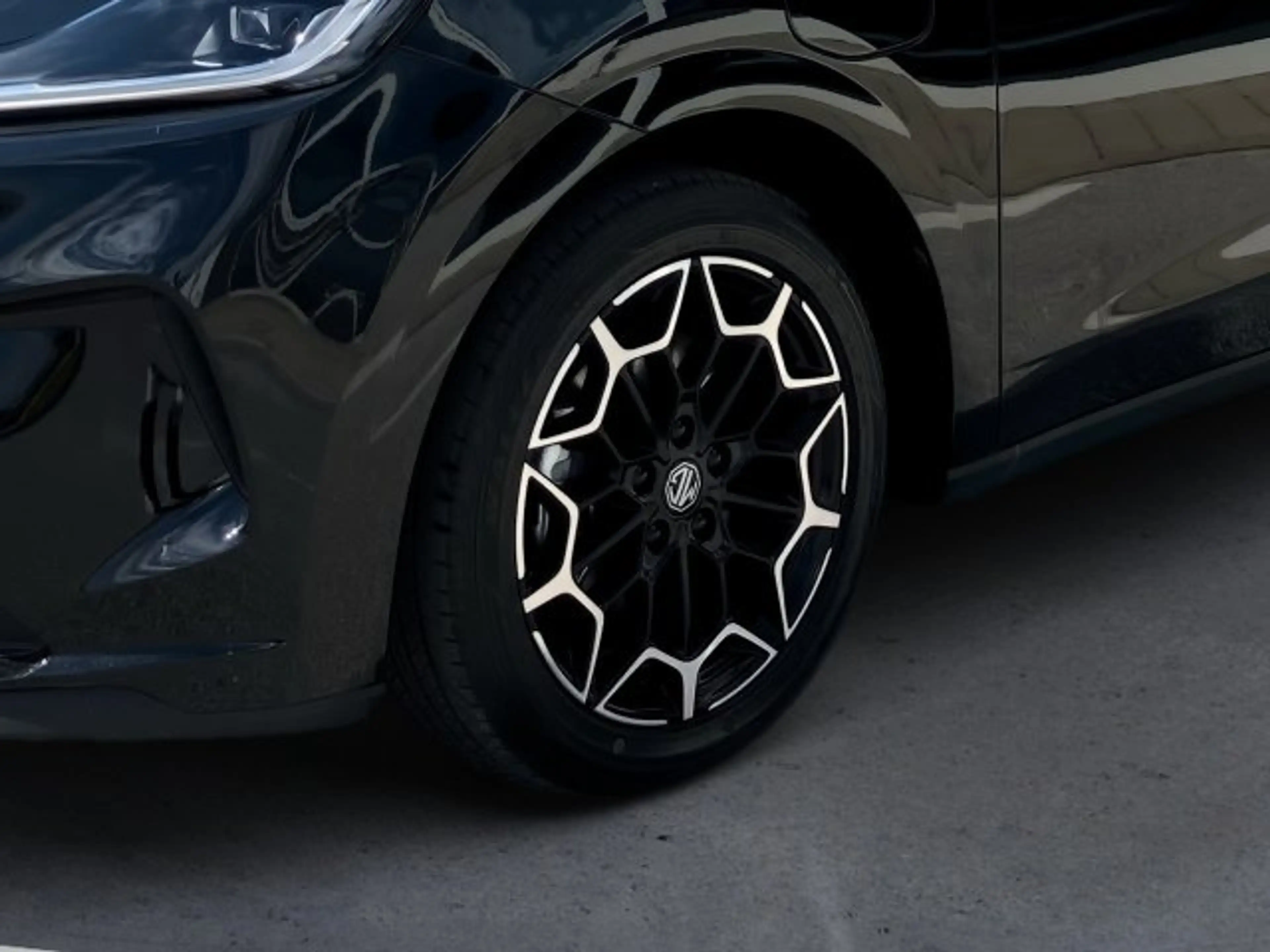 MG MG4 Urban Luxury 54kwh MY25 — photo 6