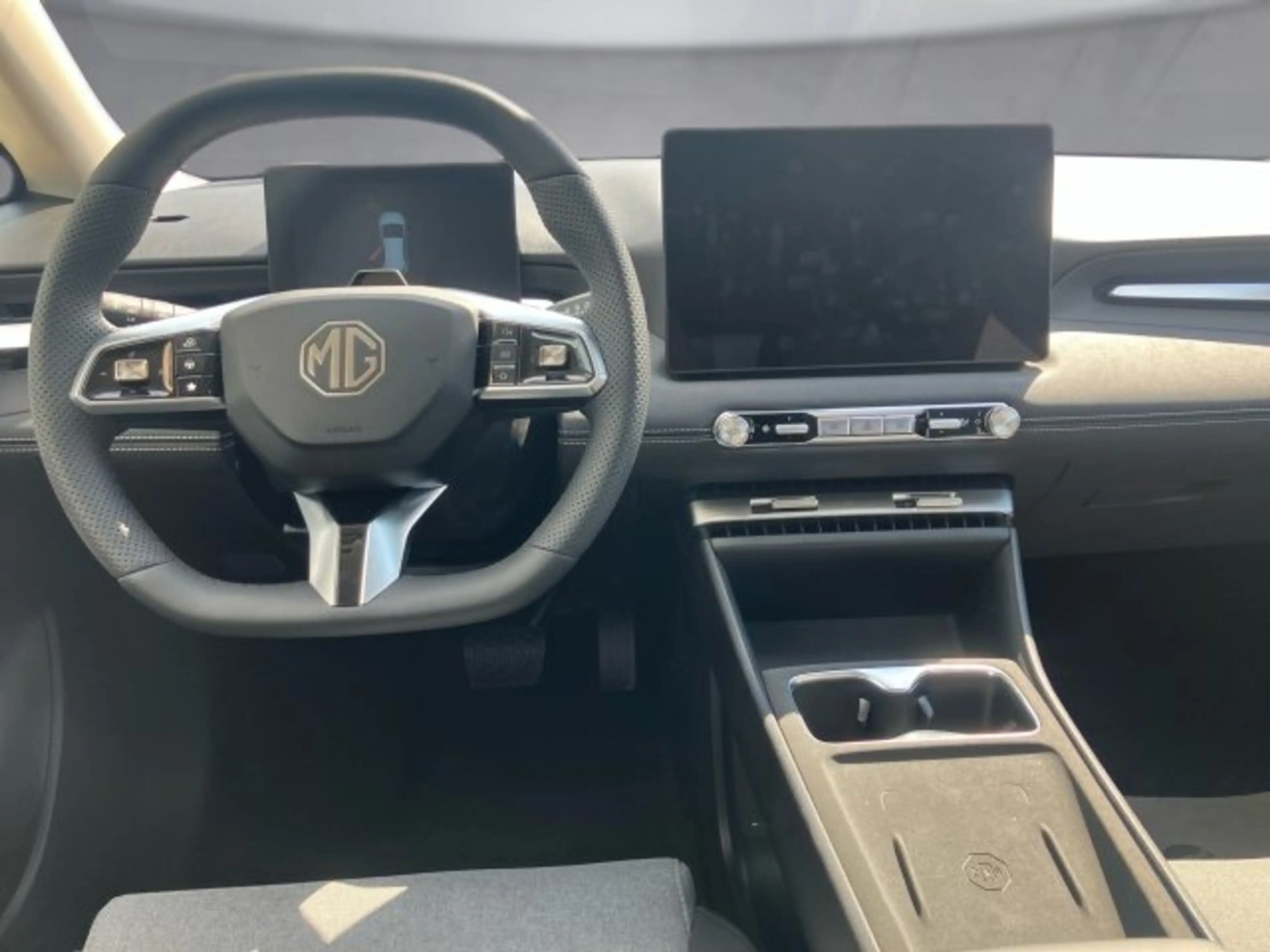 MG MG4 Urban Luxury 54kwh MY25 — photo 7