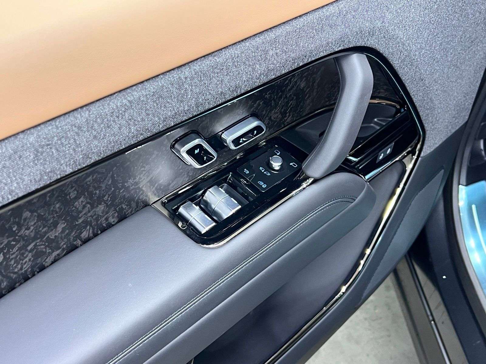 2025 Land Rover Range Rover Sport P530 V8 DYNAMIC SE thumb 25