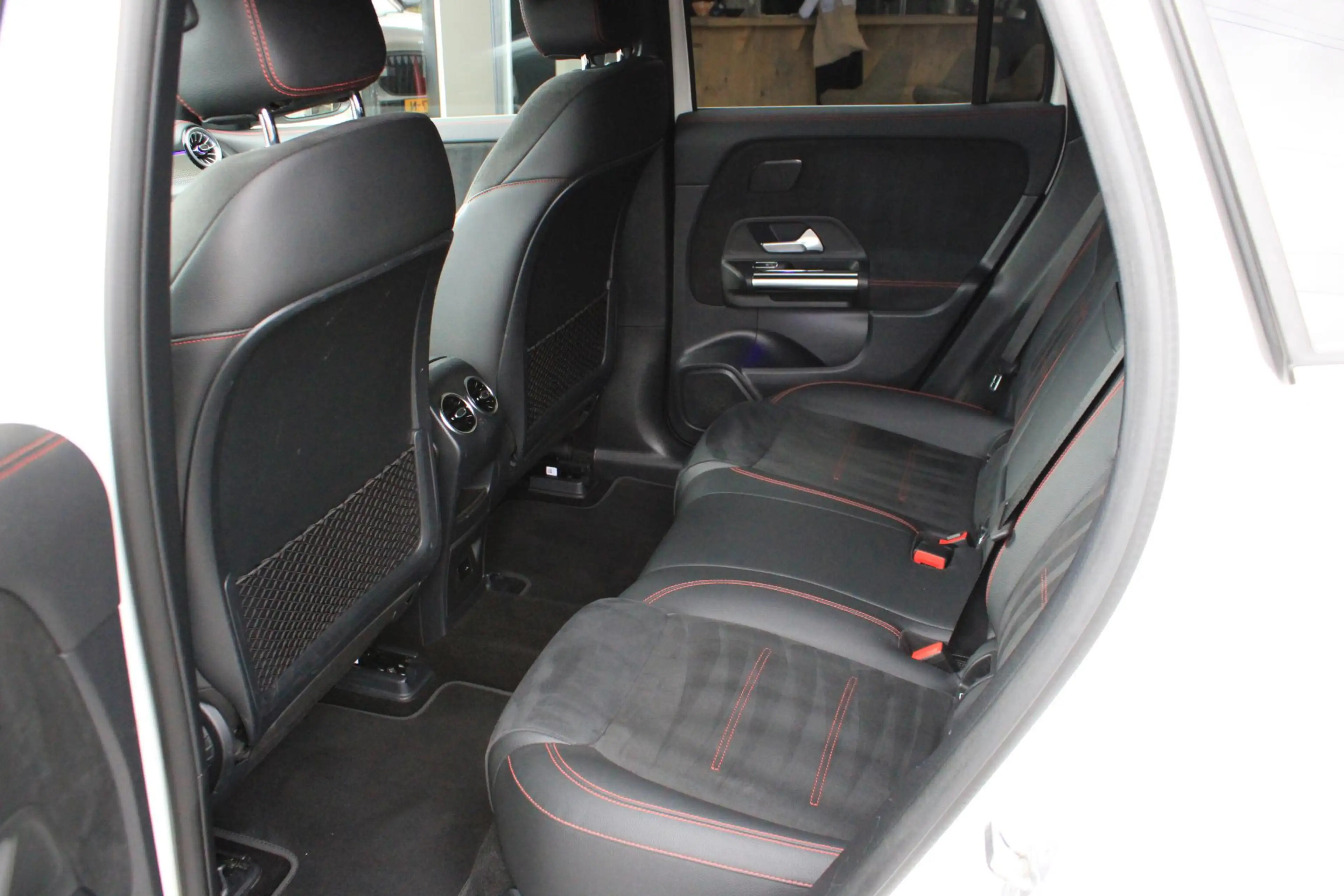 Mercedes-Benz EQA 250 AMG Camera | Trekhaak | Keyless | Widescreen | Sfe — photo 10