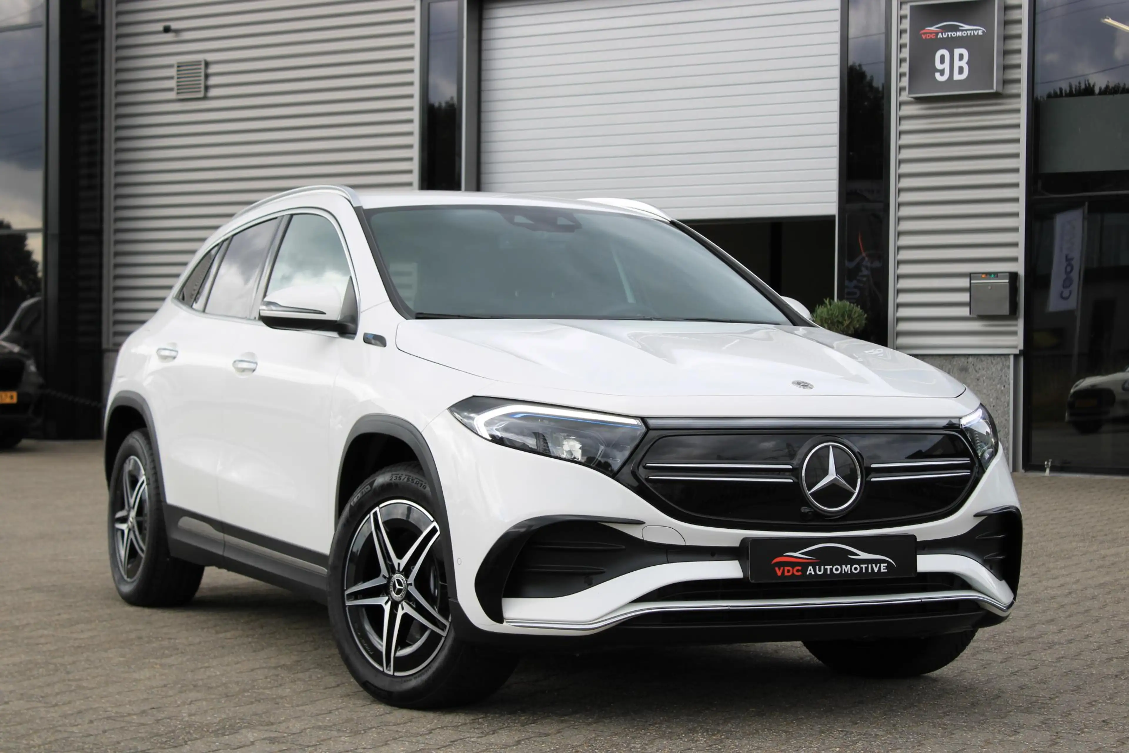 Mercedes-Benz EQA 250 AMG Camera | Trekhaak | Keyless | Widescreen | Sfe — photo 4