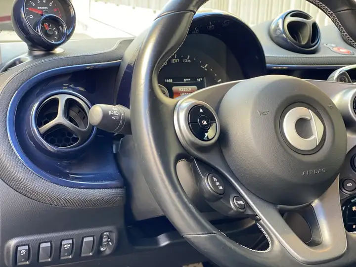 smart Fortwo 2017, foto 36