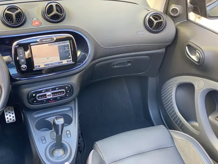 smart Fortwo 2017, foto 28
