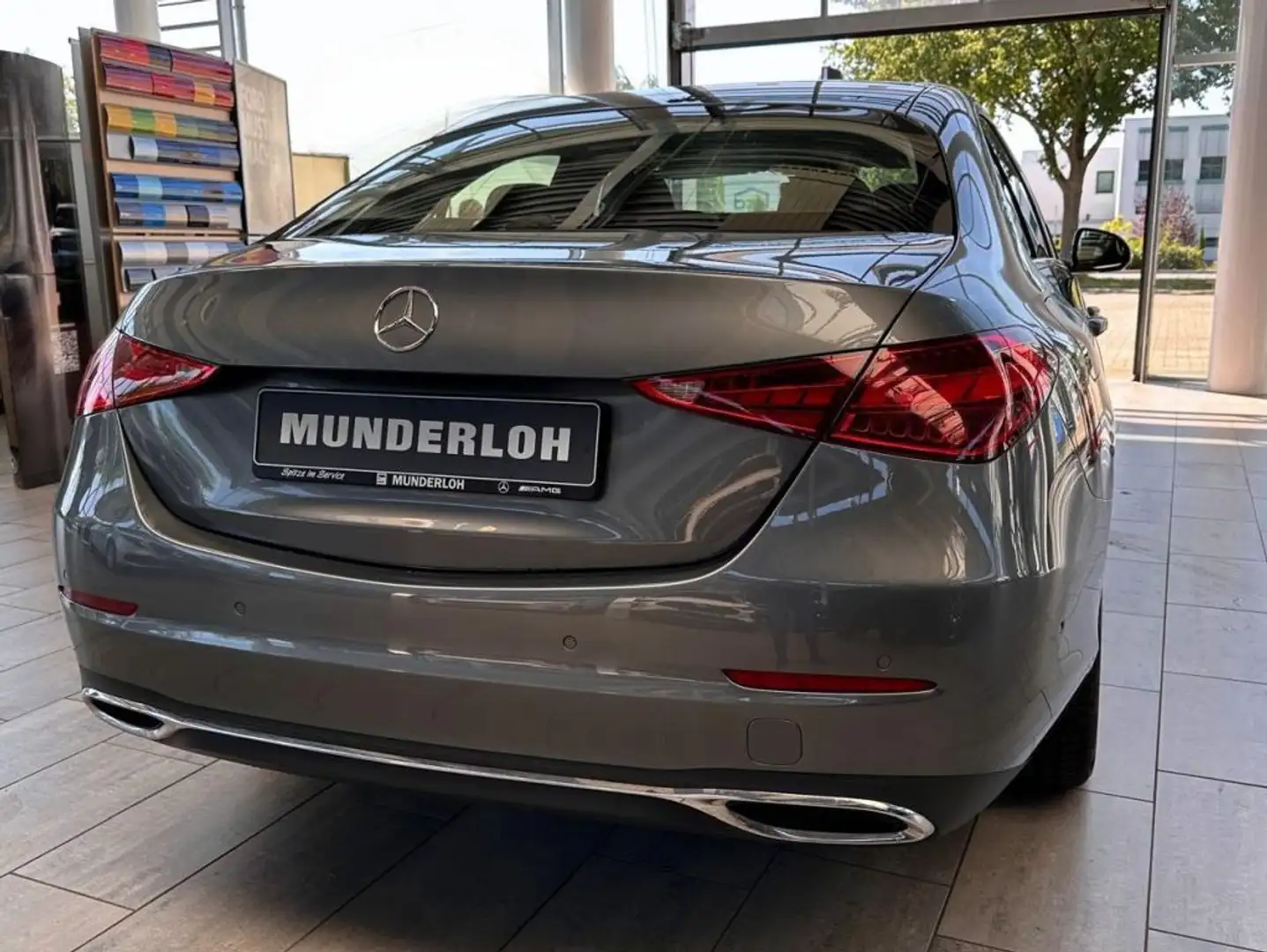 Mercedes-Benz C 200 Avantgarde Navi Kamera Spiegel-Paket Grau - 2