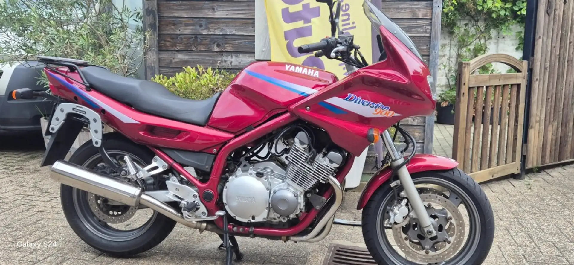 Yamaha Diversion XJ900S Rood - 1