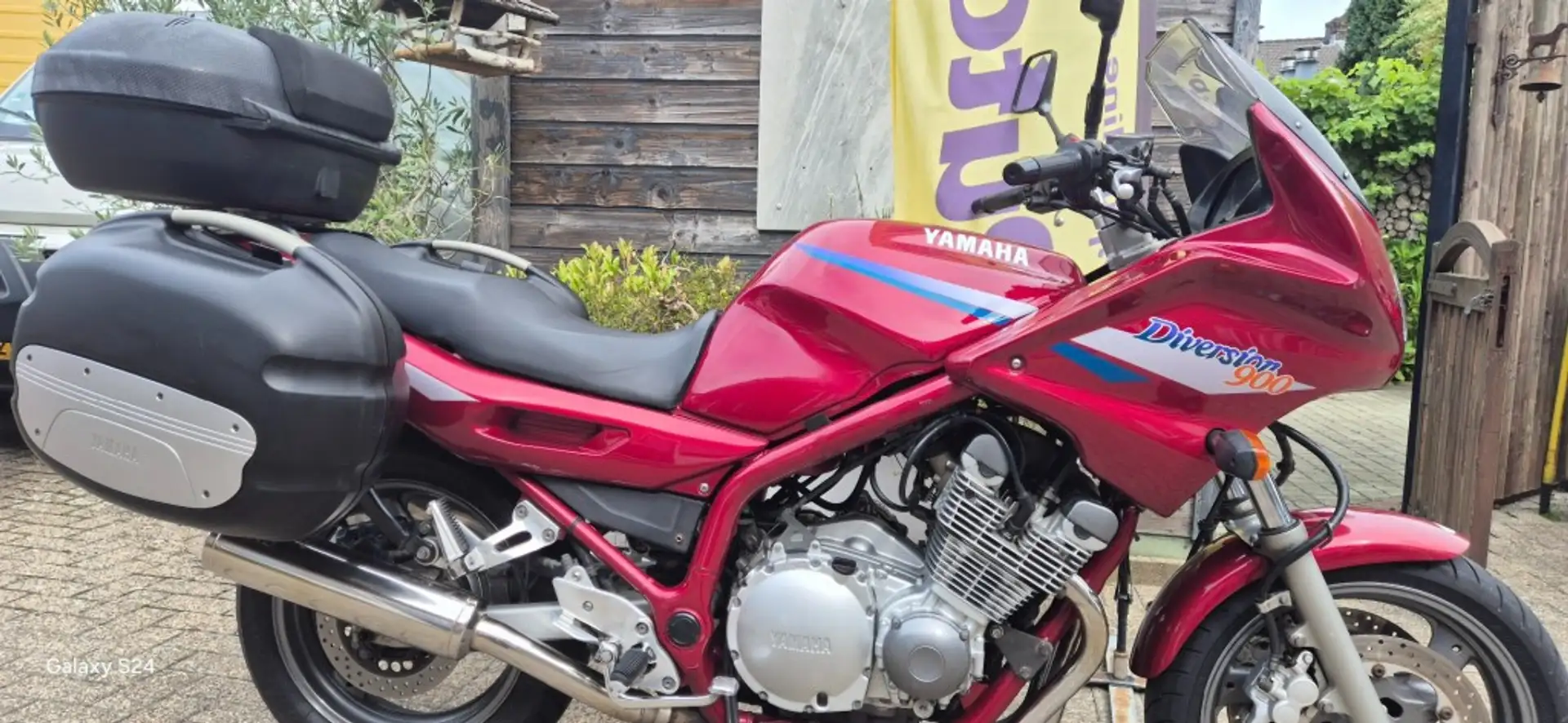 Yamaha Diversion XJ900S Rood - 2