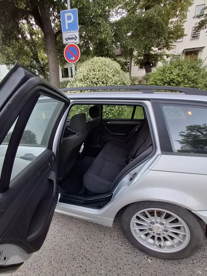 BMW 318i touring, foto 10