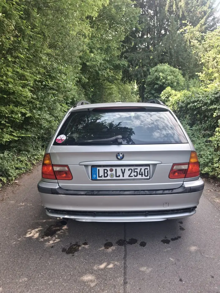 BMW 318i touring, foto 4