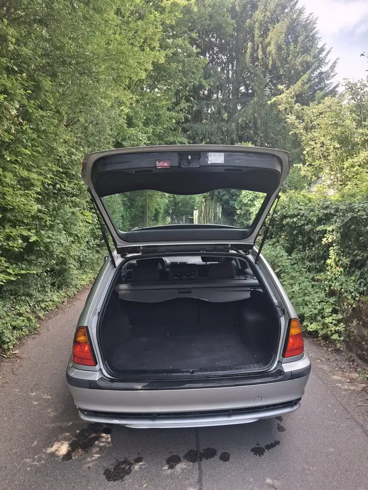 BMW 318i touring, foto 5