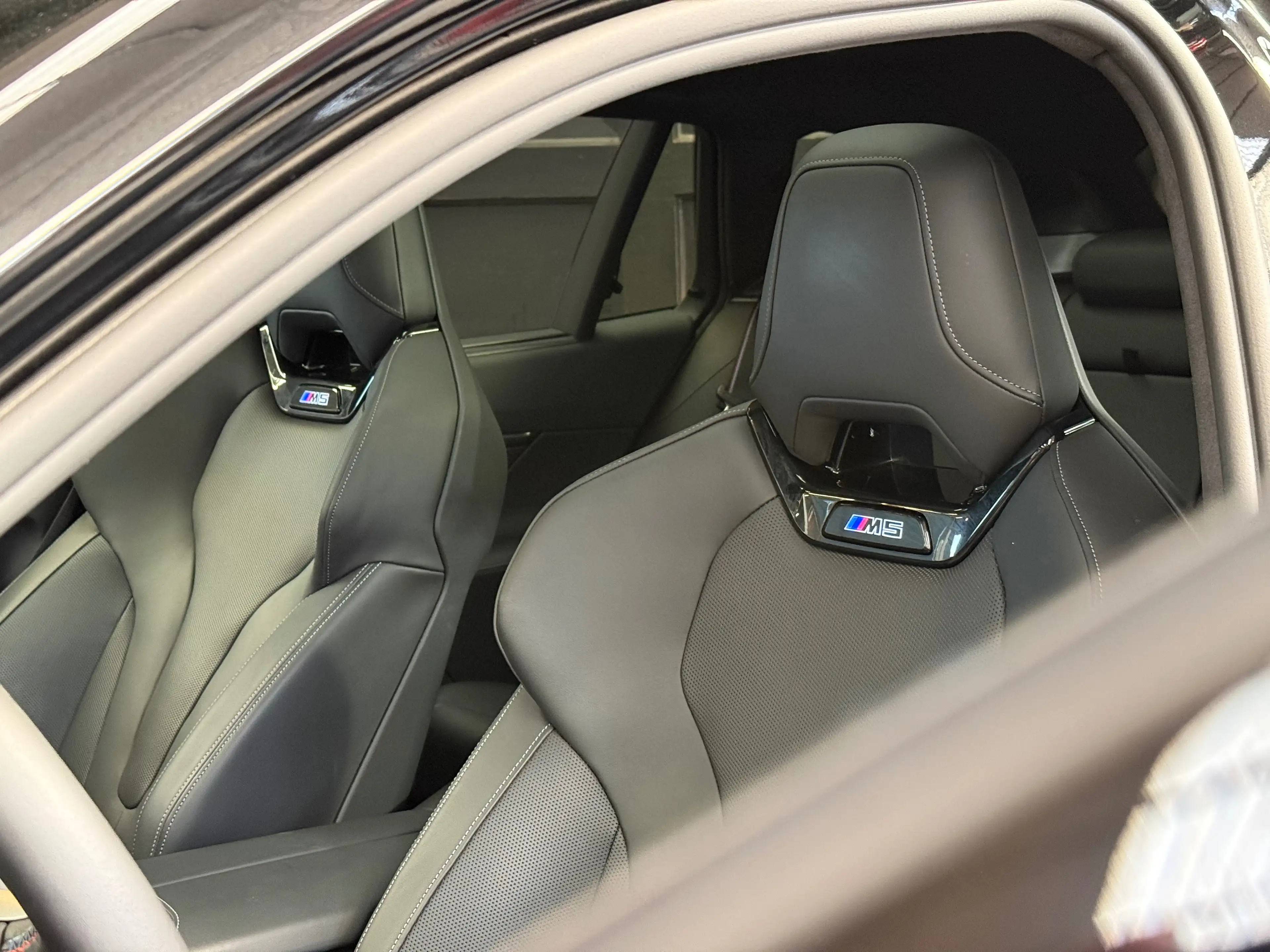 BMW M5 M5 Touring PHEV 4.4 AS (535 kW) — photo 7