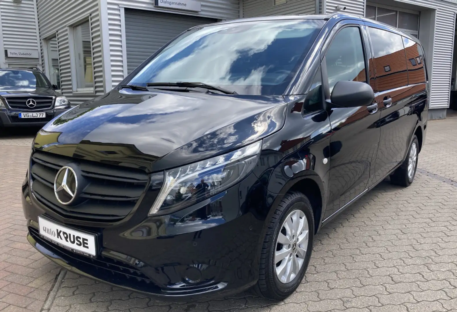 Mercedes-Benz Vito Select*9G-Tronic*LED*8-Sitzer* Negro - 1