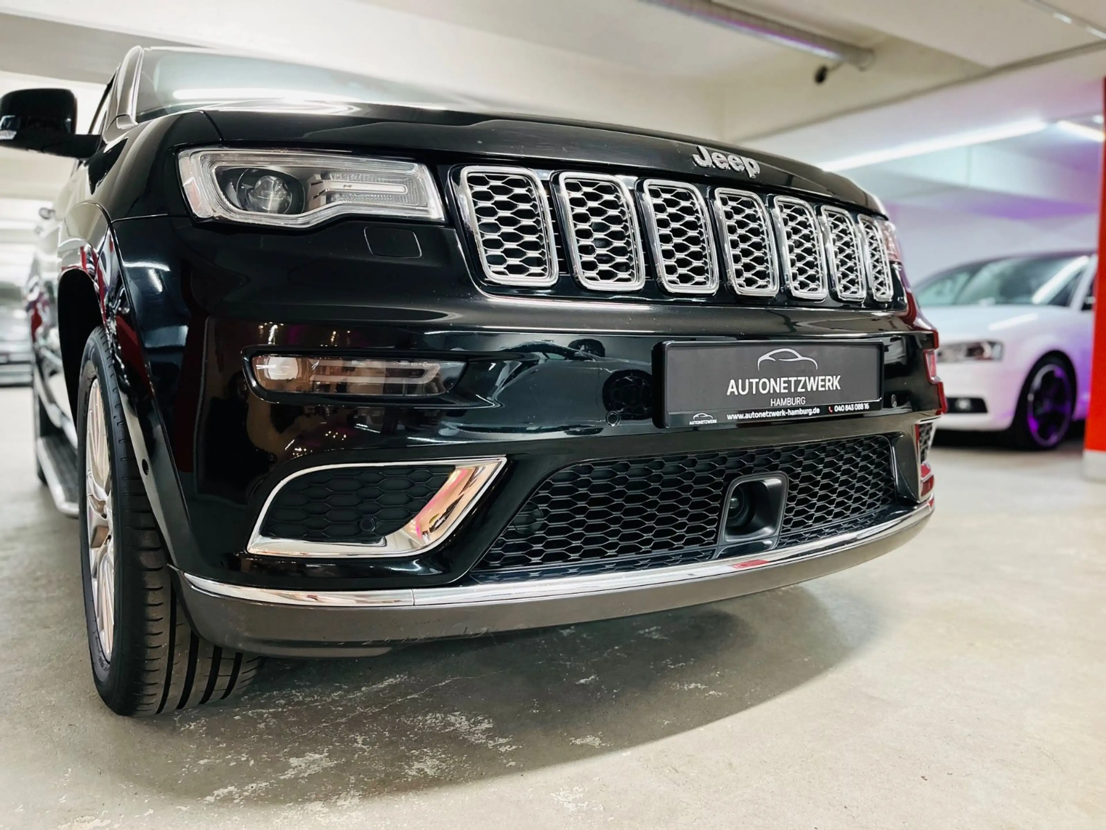 Jeep Grand Cherokee 3.0 CRD Summit Fond Entertainment — photo 7