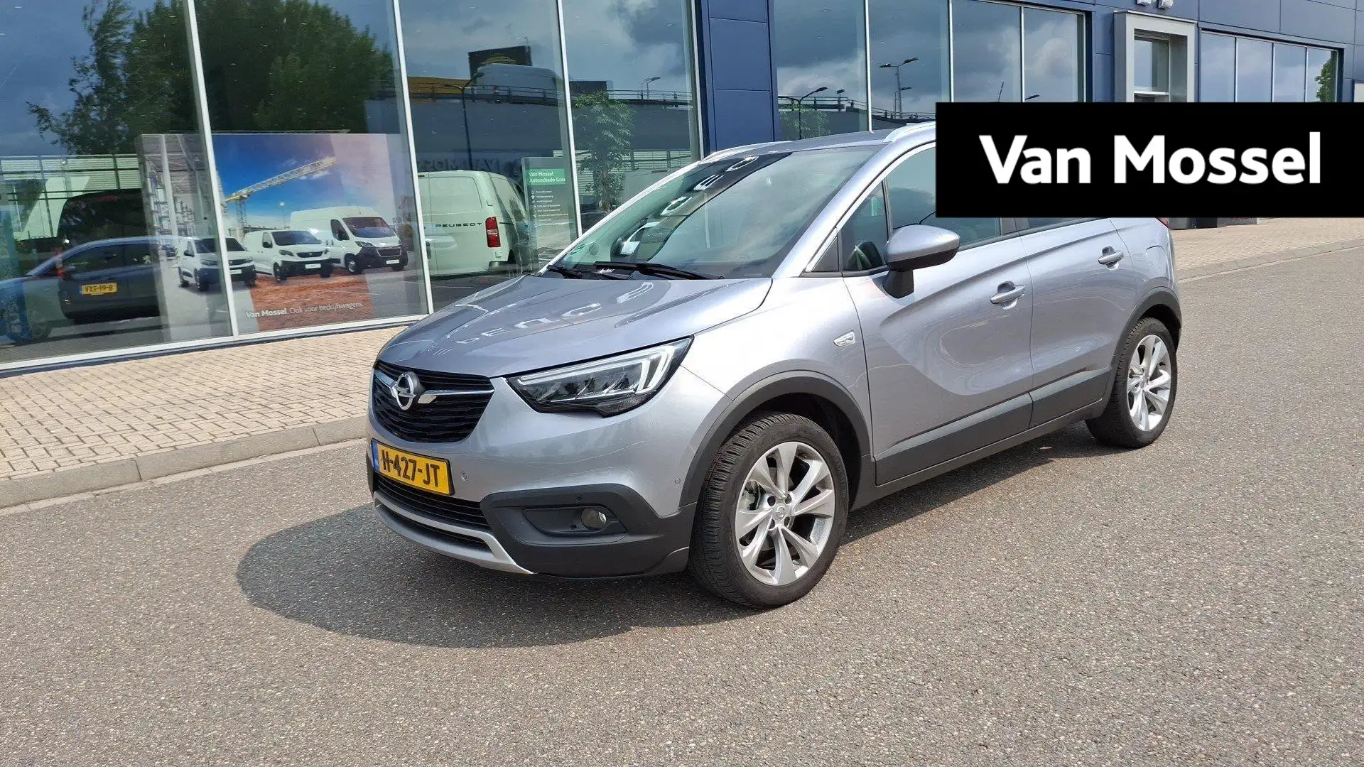 Opel Crossland X 1.2 Turbo Innovation Grijs - 1