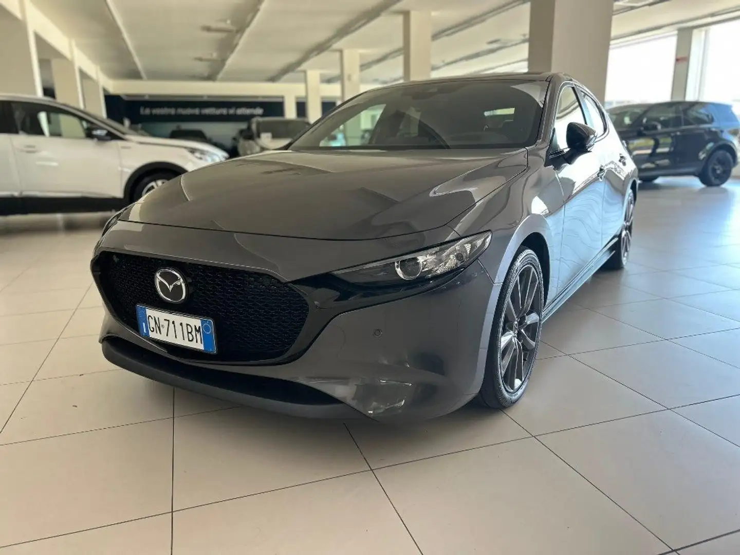 Mazda 3 Mazda3 2.0L Skyactiv-G M-Hybrid Executive Grigio - 1