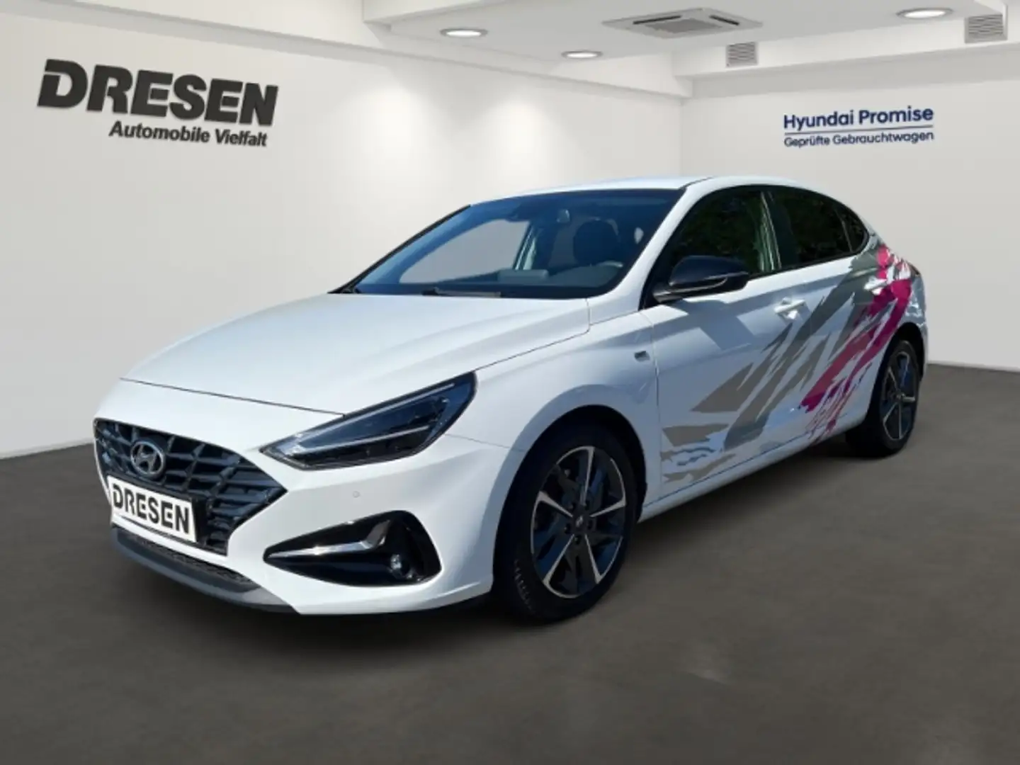 Hyundai i30 Fastback Edition 30+ 1.5 MHEV Navi+Kamera Wit - 1