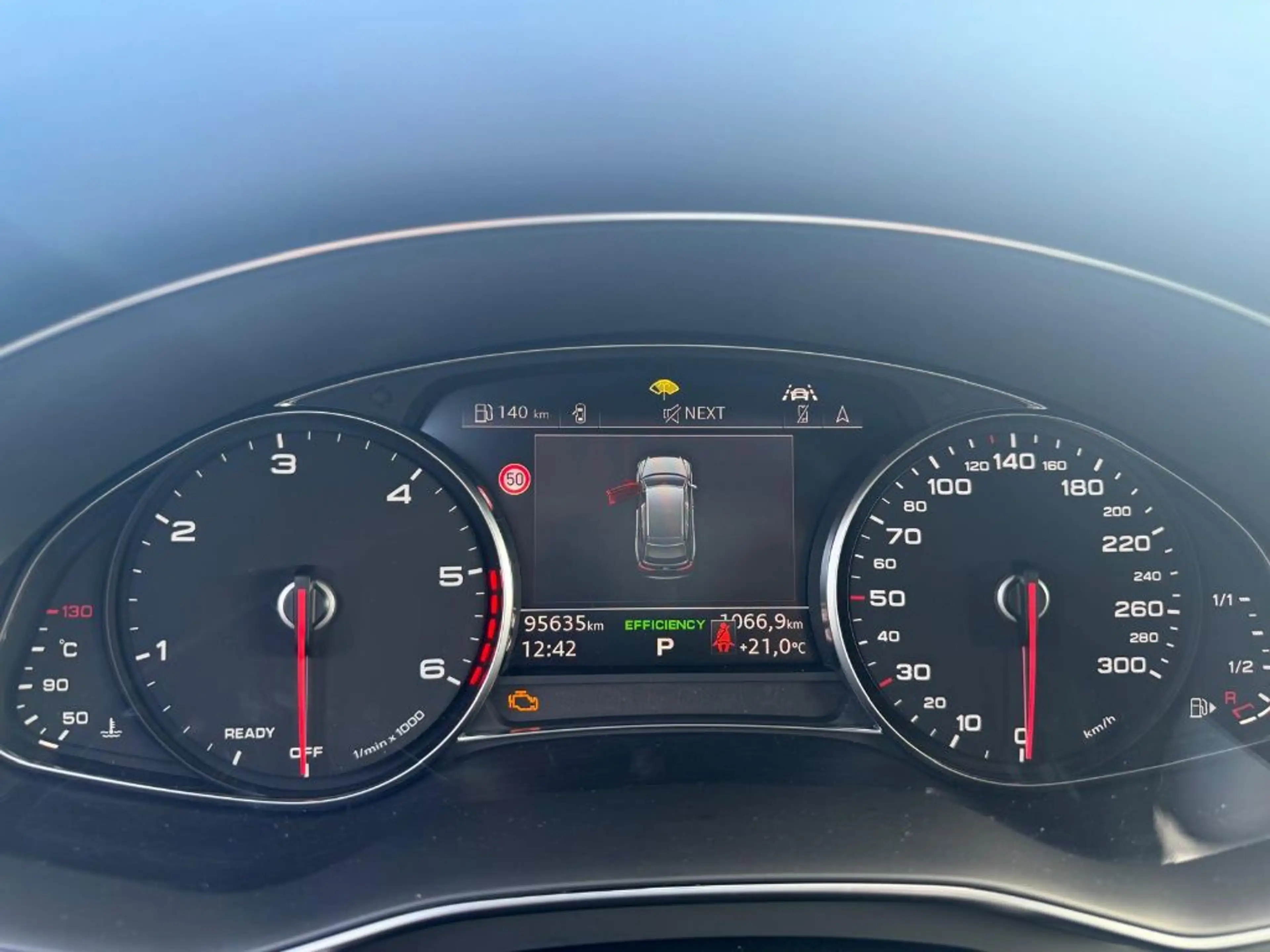 Audi A6 allroad quattro 45 TDI tiptronic — photo 17