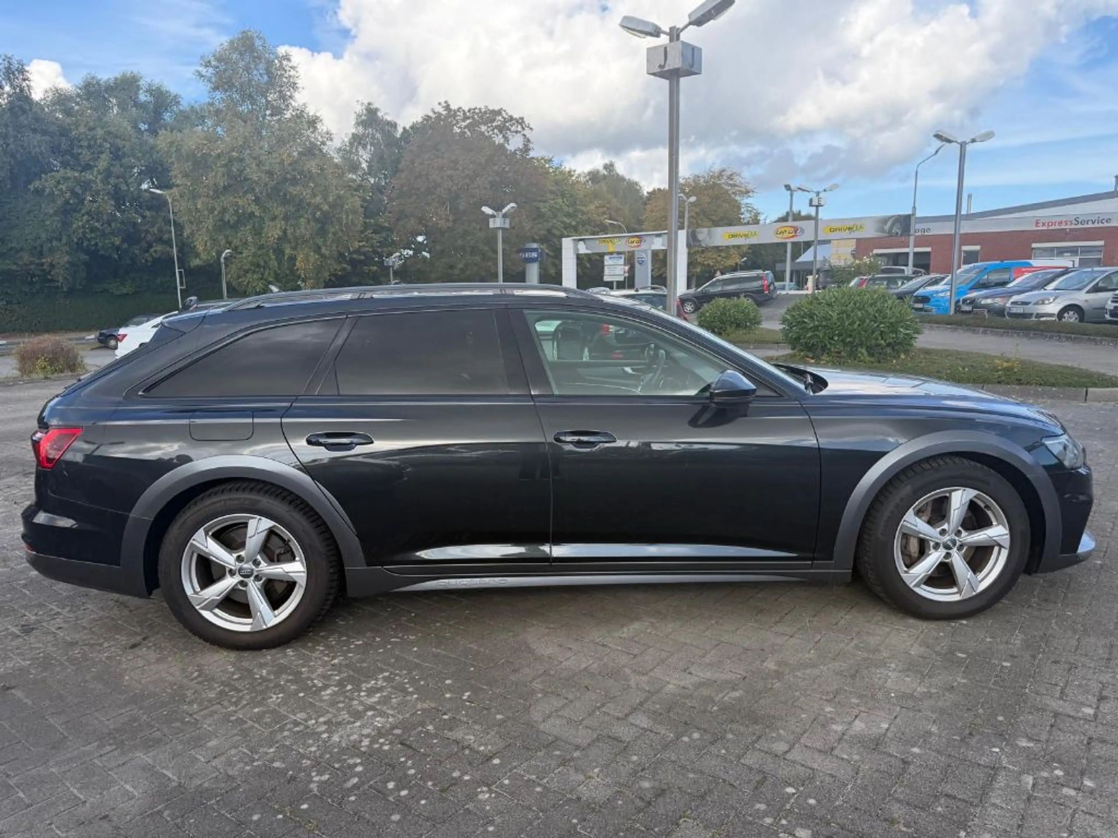 Audi A6 allroad quattro 45 TDI tiptronic — photo 11
