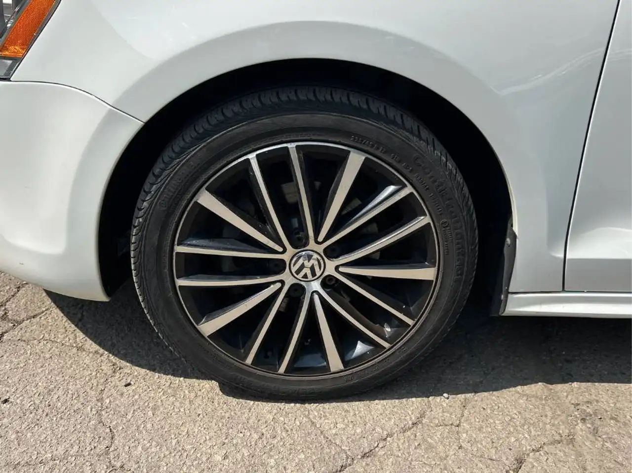 Volkswagen Jetta снимка Volkswagen Jetta