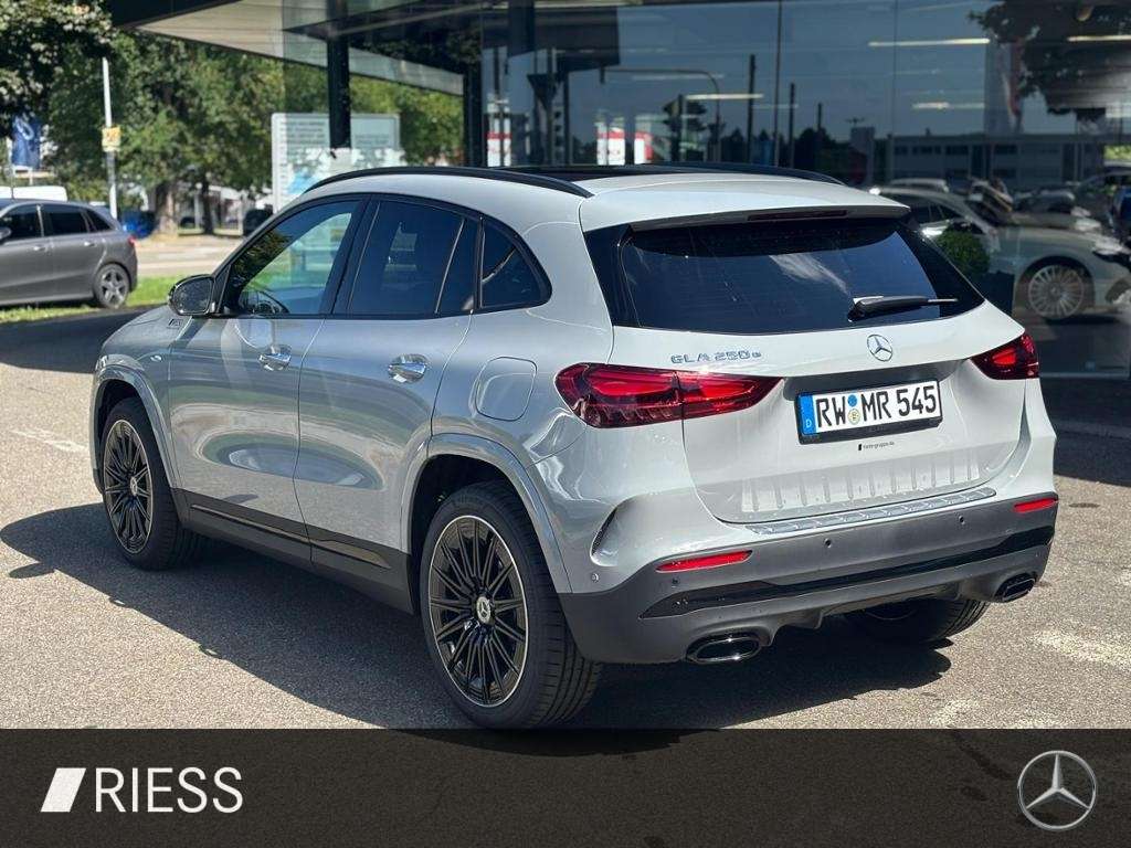 Mercedes-Benz GLA 250