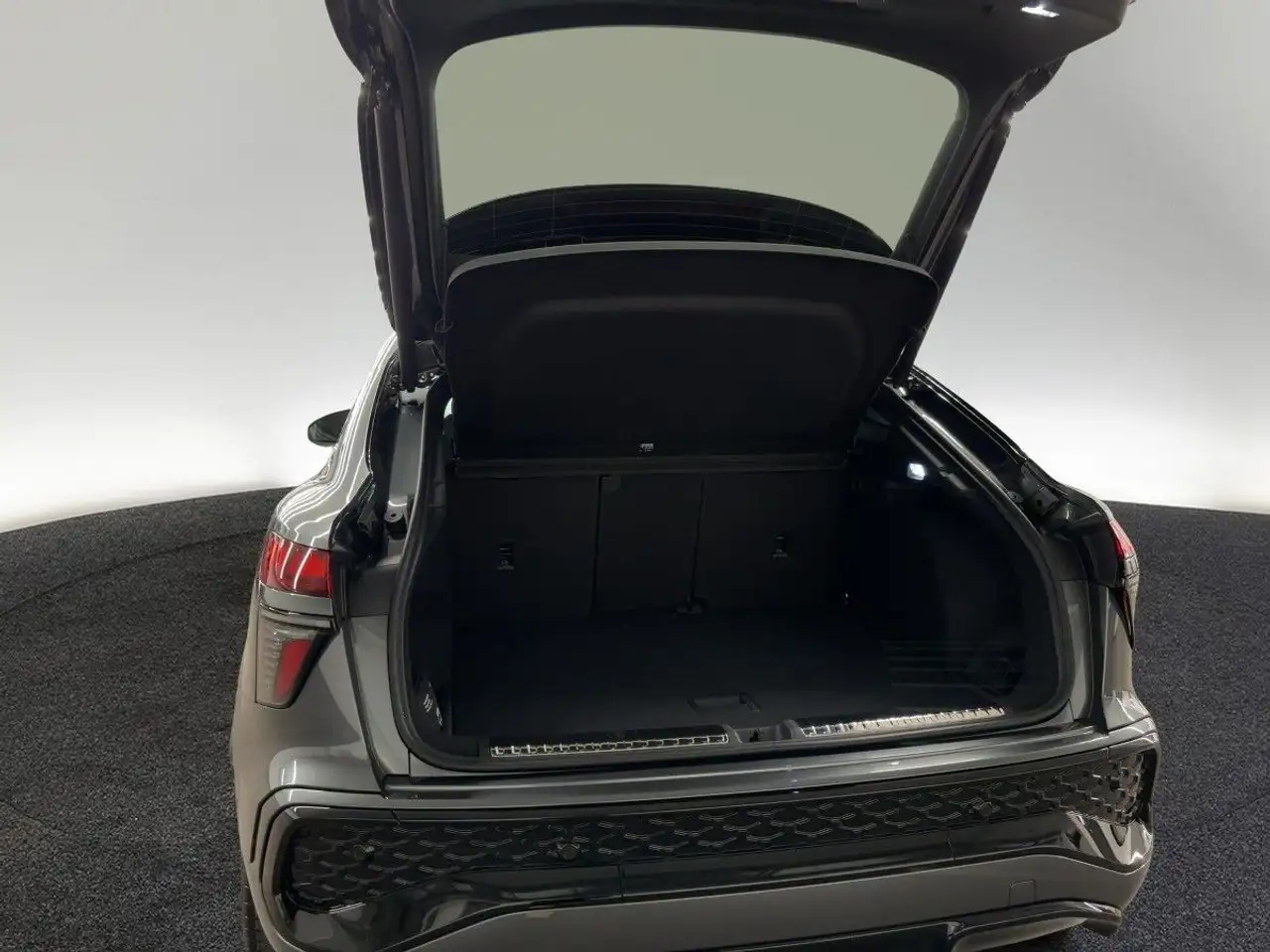 Audi Q3 TFSI quattro S tronic 9