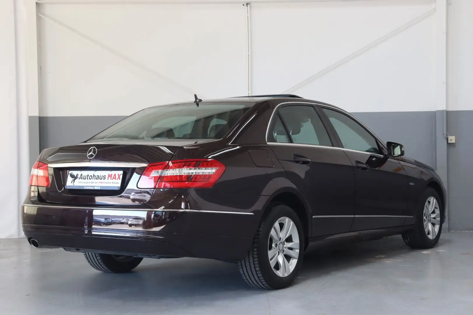 Mercedes-Benz E 250 CGI BlueEfficiency~StandHZ~Schiebedach~PDC Brun - 2