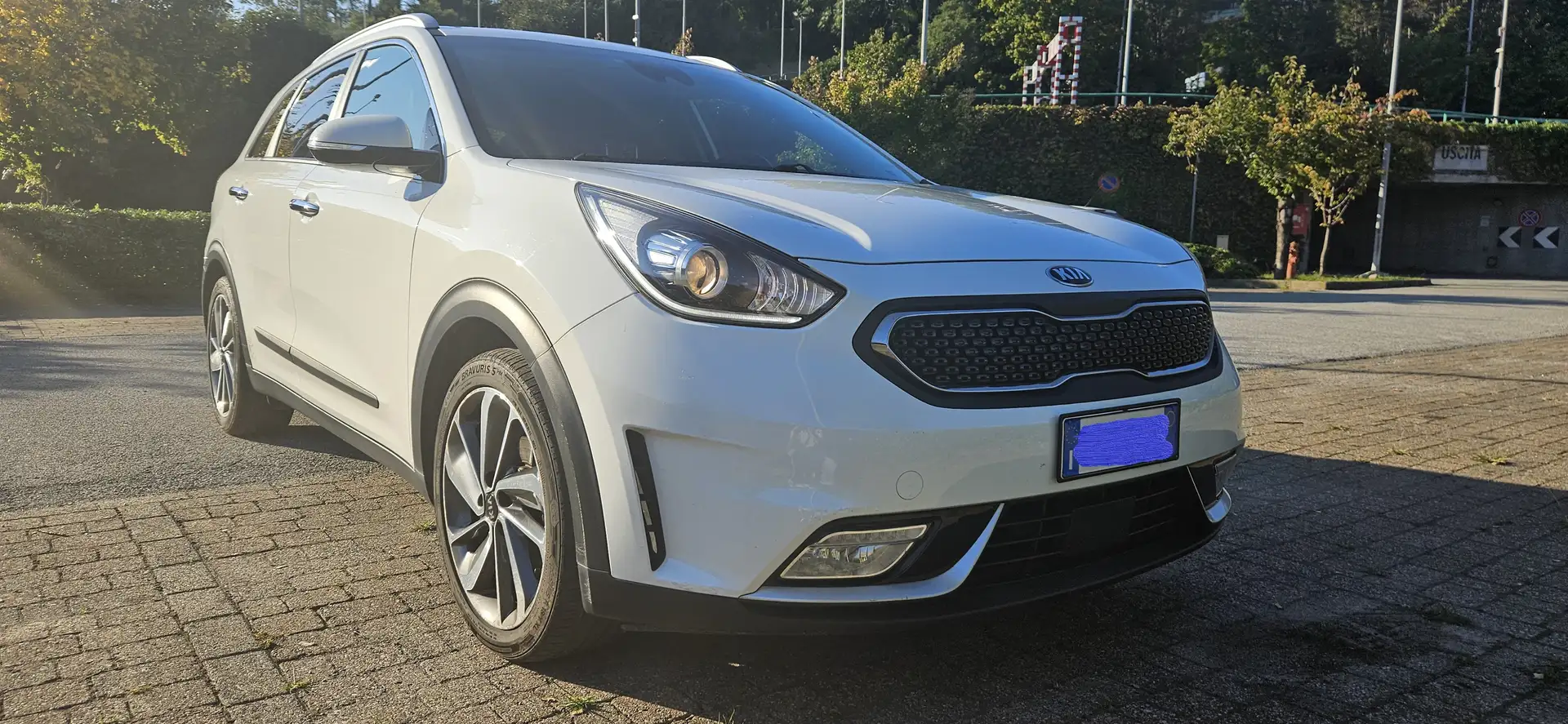 Kia Niro Niro I 2017 1.6 gdi hev Style Adas Pack dct Biały - 2