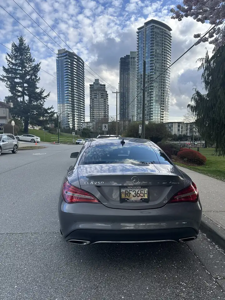 Mercedes-Benz CLA снимка Mercedes-Benz CLA