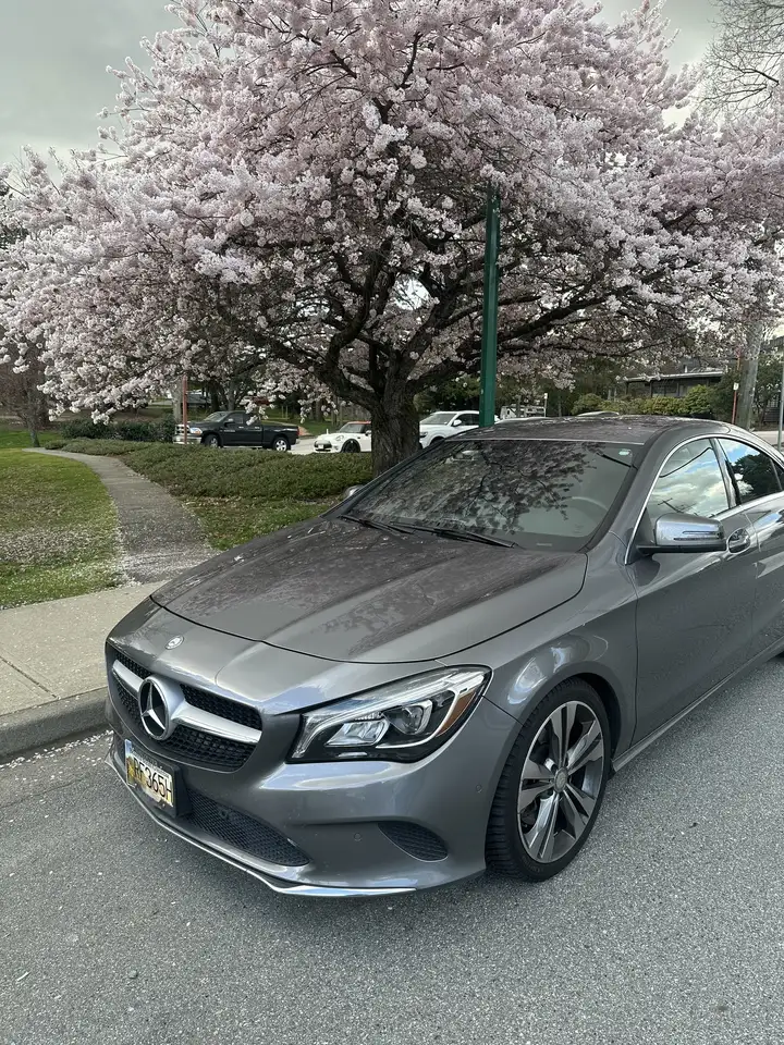 Mercedes-Benz CLA снимка Mercedes-Benz CLA
